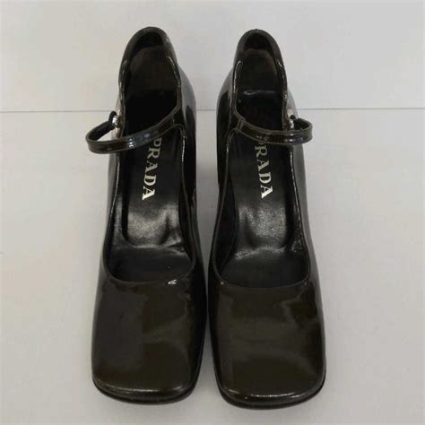 scarpe prada donna a punta con fibbia anni 80|Scarpe vintage da donna .